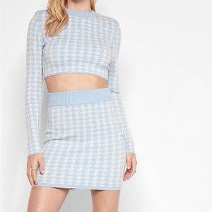 Express NWT - Houndstooth Strong Shoulder Cropped Sweater - Size SMALL